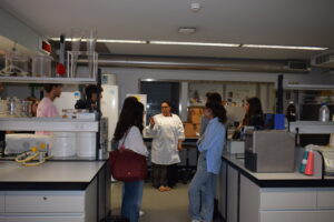 Visita aos Laboratórios de Ensino